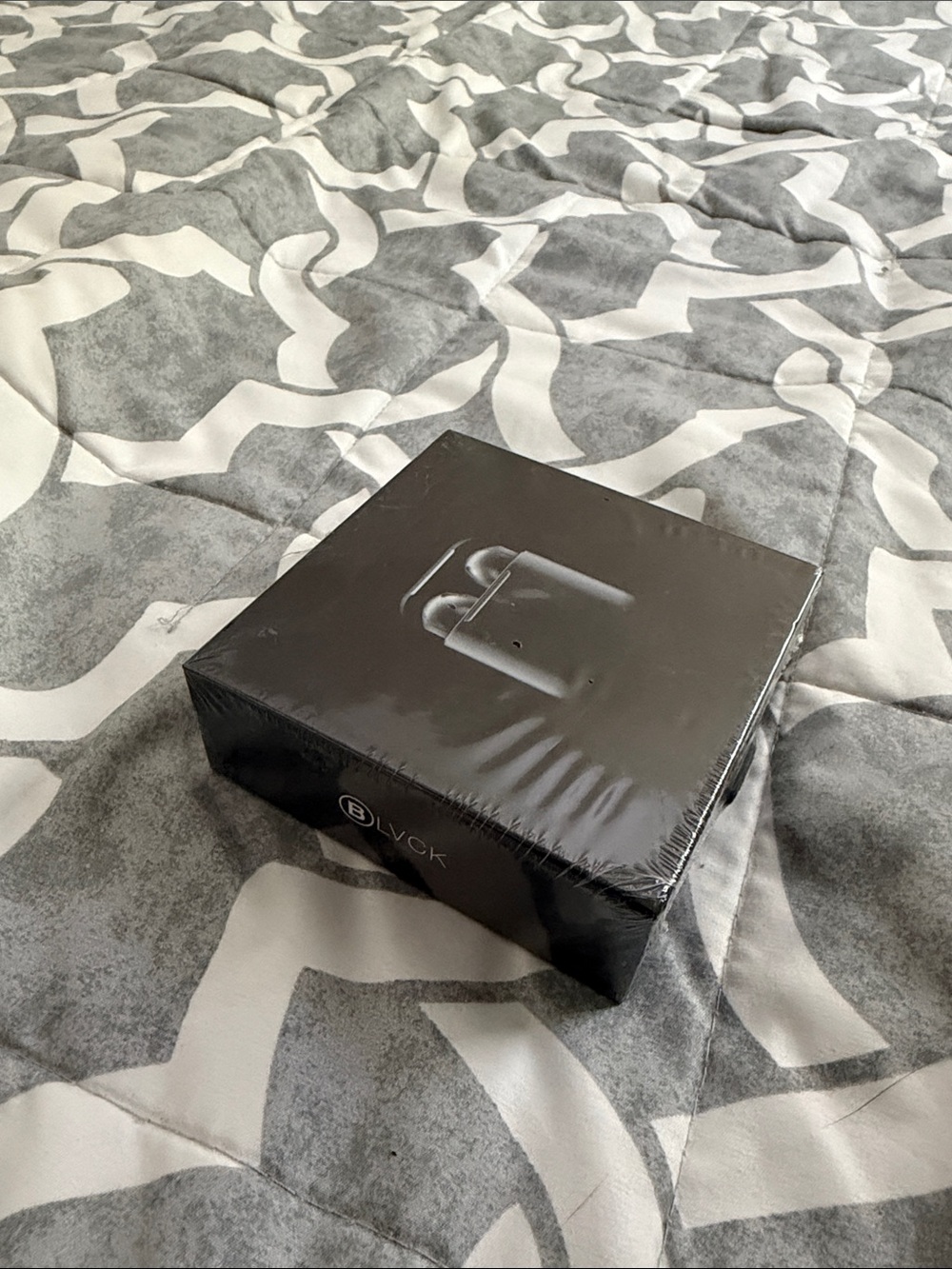 Black Wireless Earbuds Case — Protective Charging Case